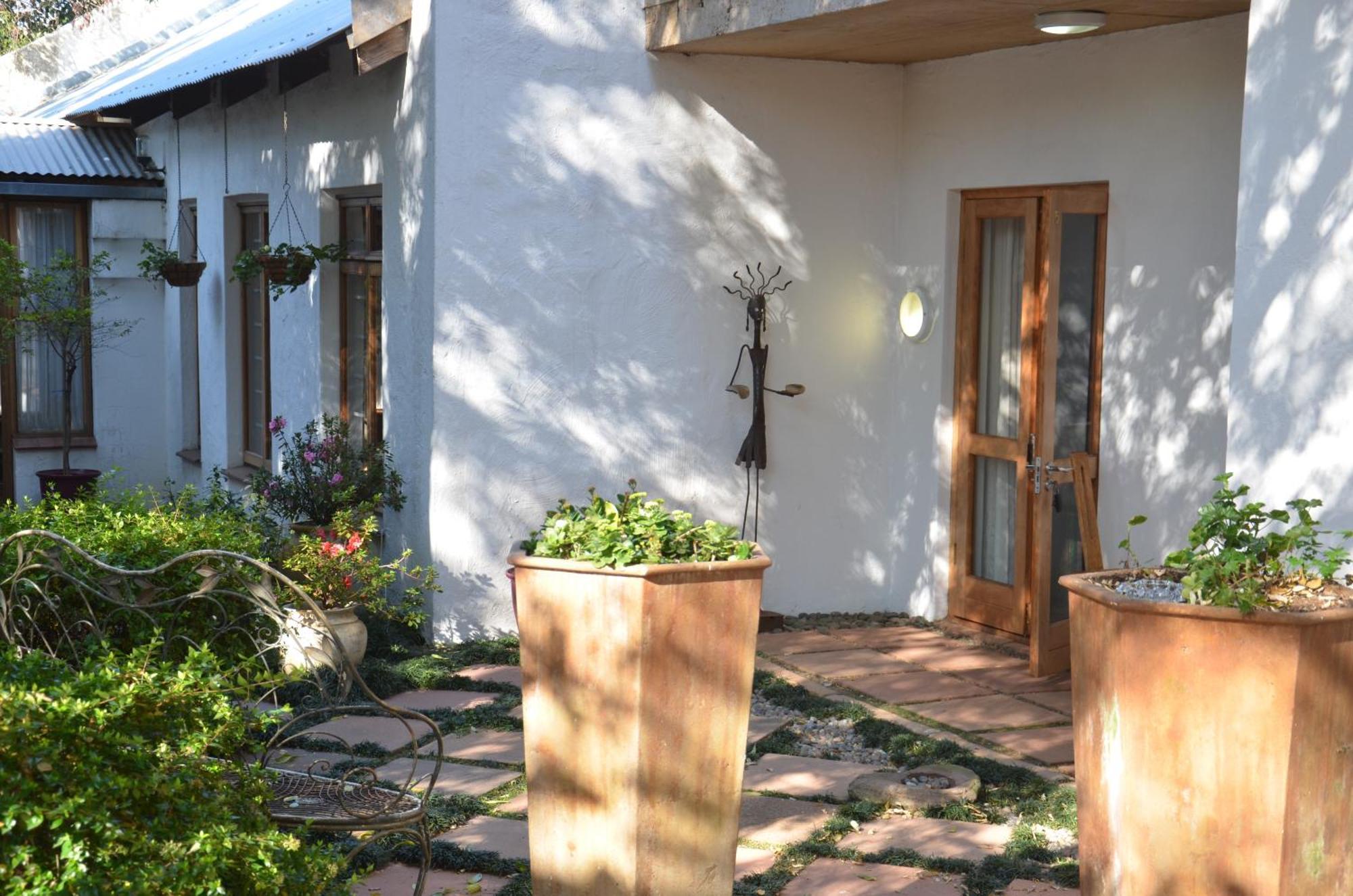 Bed & Breakfast In Hatfield Pretoria Exterior foto